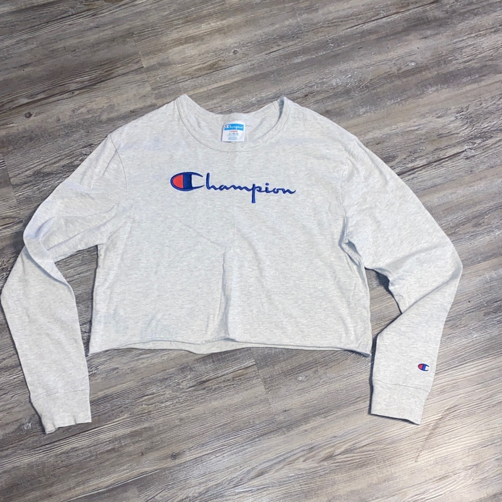 EUC CHAMPION Crop Logo L/S Tee L